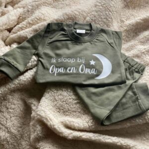 Ik slaap bij opa en oma - baby- en peuterpyjama